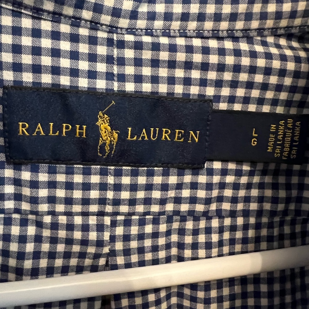Ralph Lauren button up blue and white shirt. Size large - Picture 2 of 3